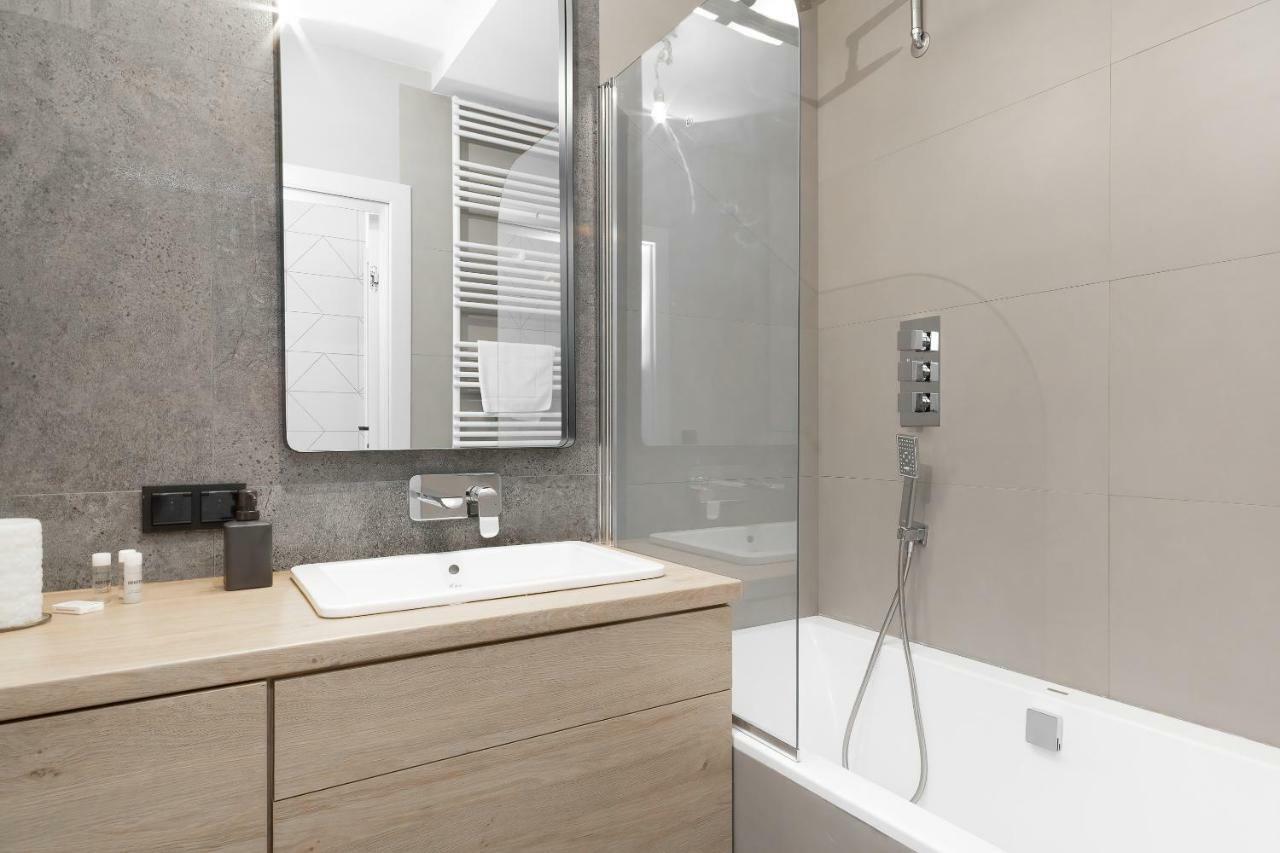 Fort Wola Apartments Warsaw By Noclegi Renters ห้อง รูปภาพ