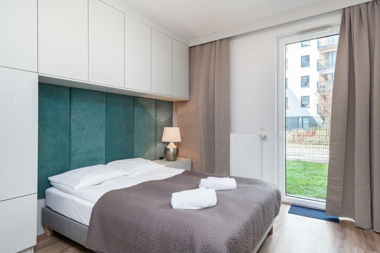Fort Wola Apartments Warsaw By Noclegi Renters ภายนอก รูปภาพ